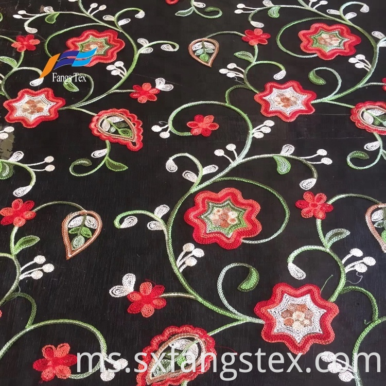 African Tokay Flower Embroidery Women Dress Black Fabric 4